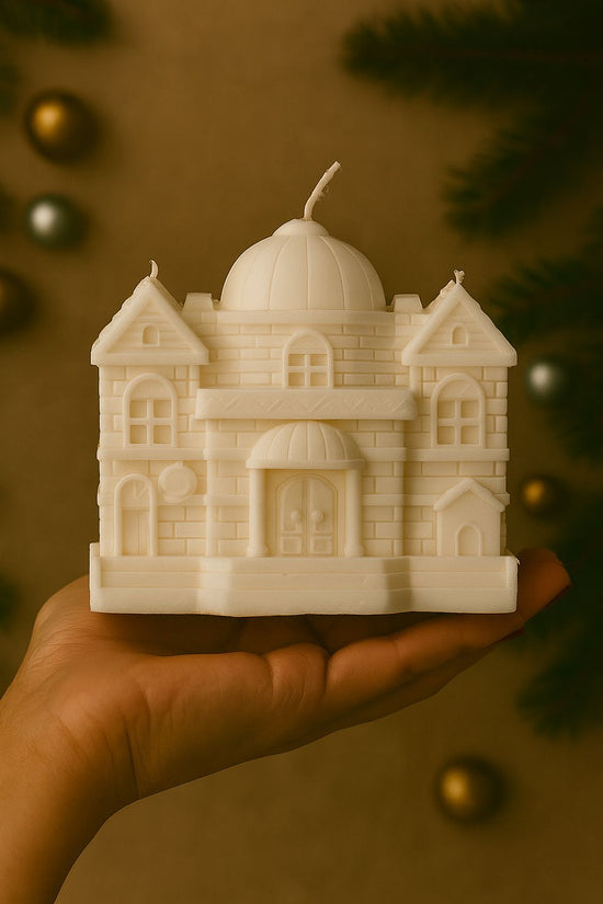 ❄️ Snow House Candle