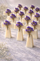 Velas de cruz con flores