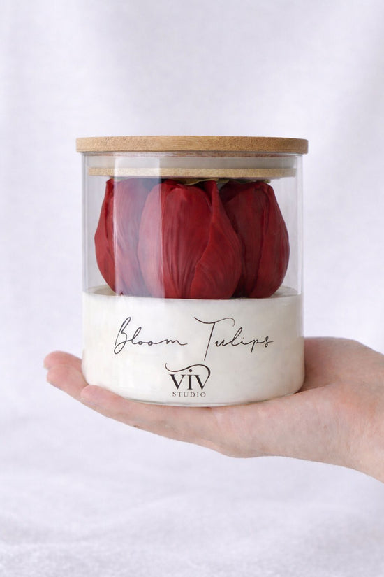 Bloom Tulips Candle